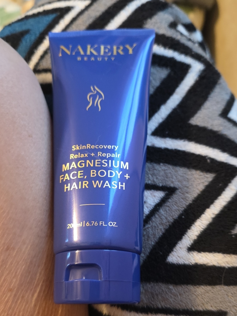 Nakery Beauty Magnesium Face, Body & Hair Wash - Royal Blue Tube